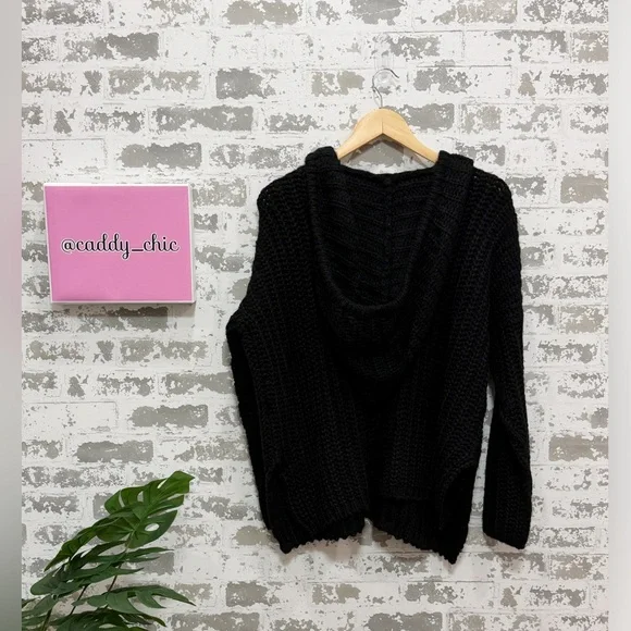 Chunky Knit Black Hooded Sweater NWT | Soft Mohair Blend Pullover | Sizes S & M - Picture 8 of 10